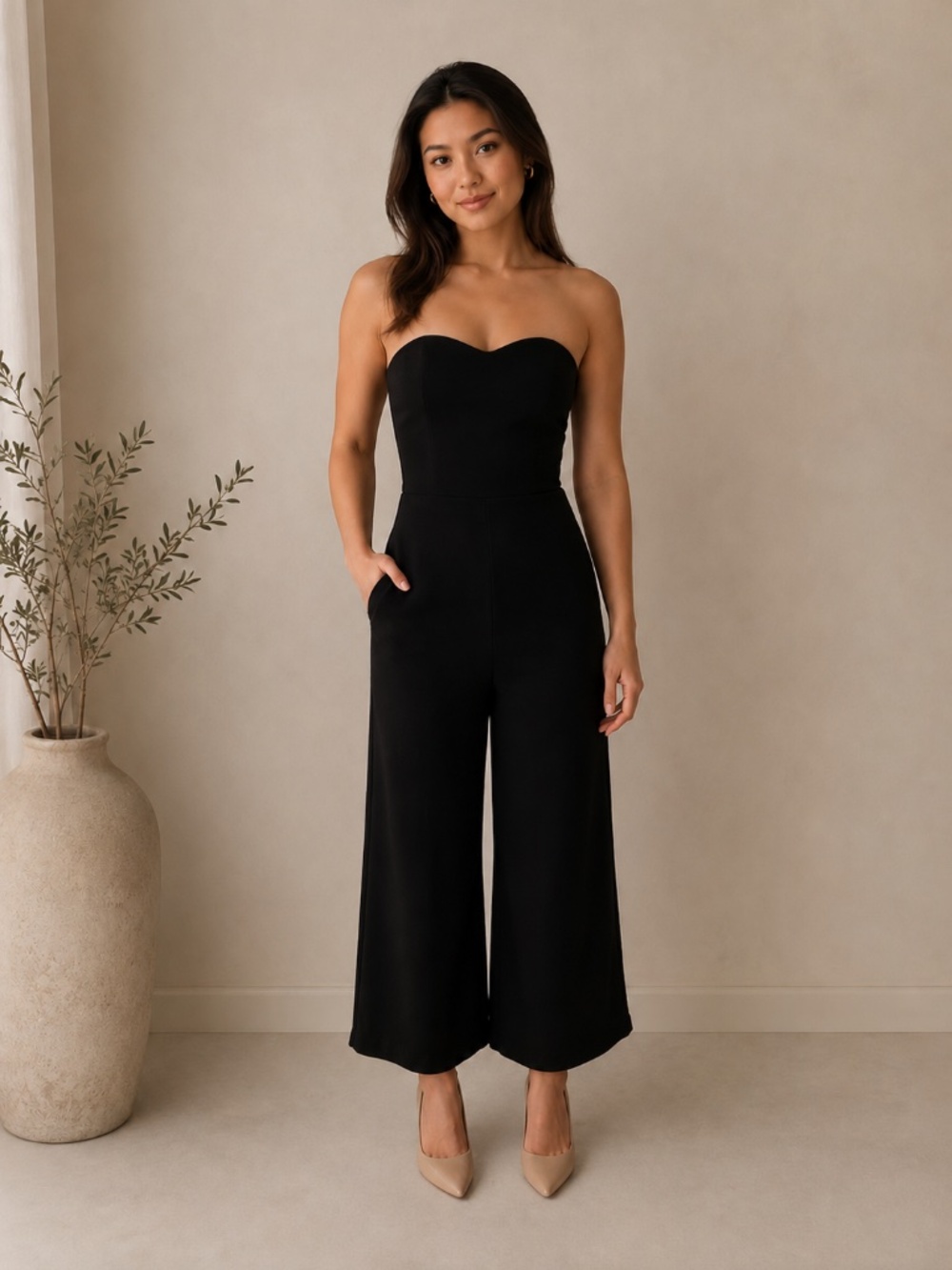 Aritzia Babaton Roshan Strapless Black Wide Leg‎ Jumpsuit Size 4